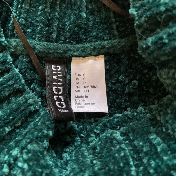 Women’s cropped sweater - Picture 3 of 4